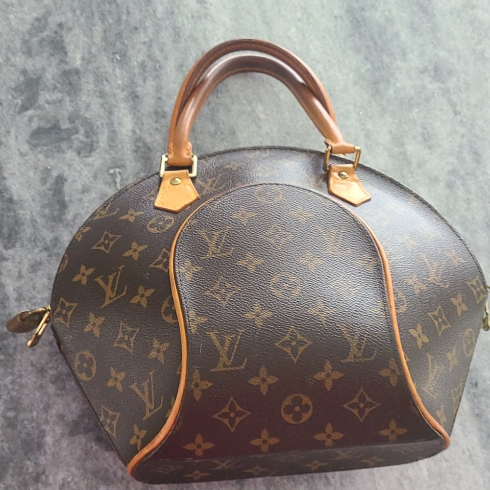 Louis Vuitton Ellipse - Picture 2 of 8